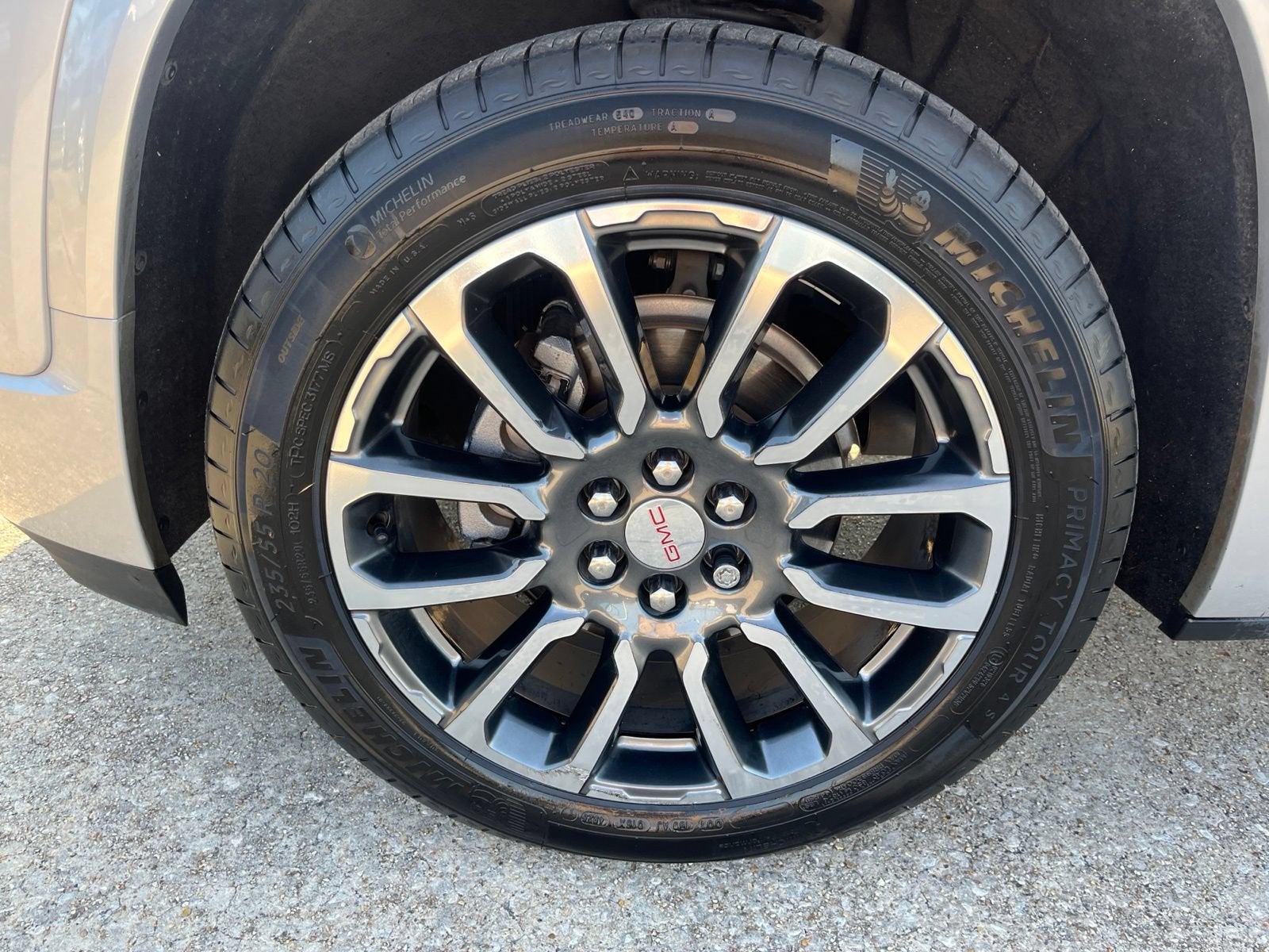2020 GMC Acadia Denali