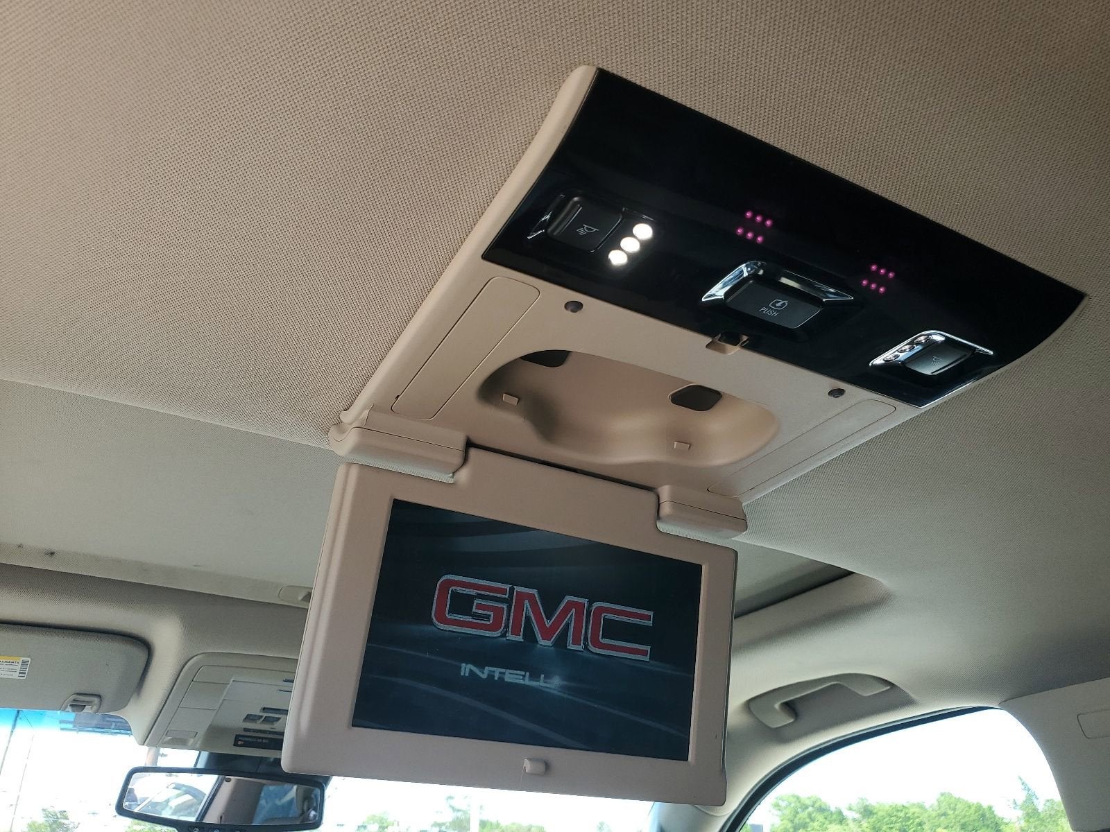 2019 GMC Yukon XL SLT