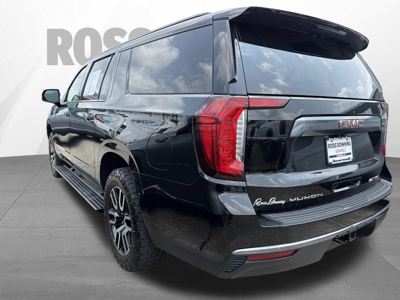 2023 GMC Yukon XL AT4