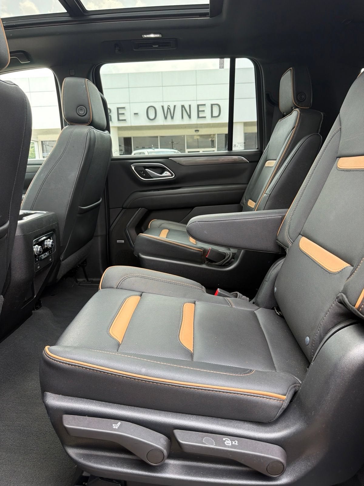 2023 GMC Yukon XL AT4