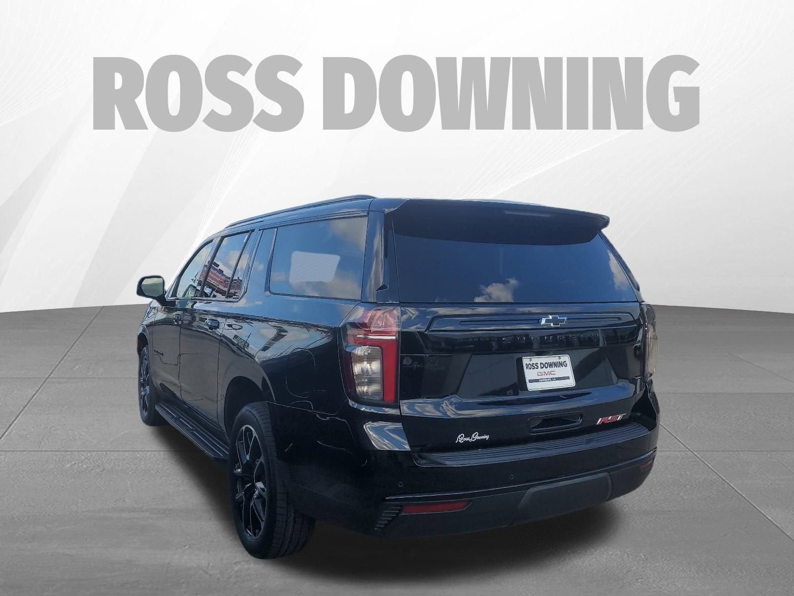 2023 Chevrolet Suburban RST