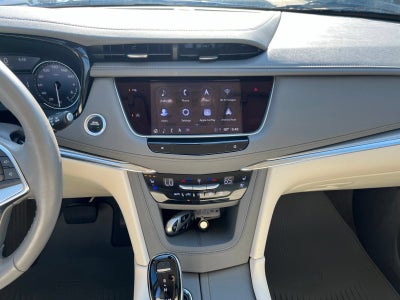 2023 Cadillac XT5 FWD Premium Luxury