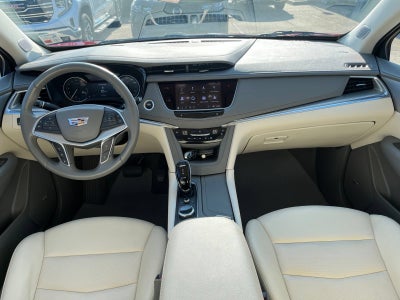 2023 Cadillac XT5 FWD Premium Luxury