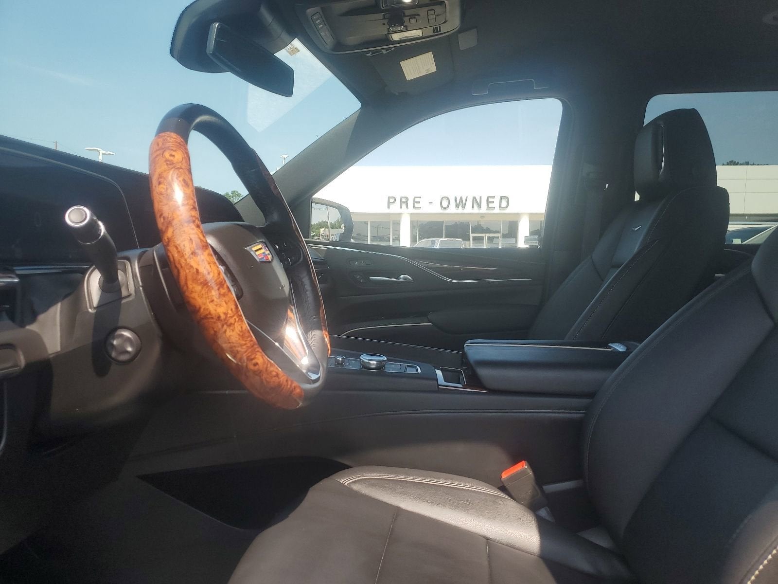 2024 Cadillac Escalade Luxury