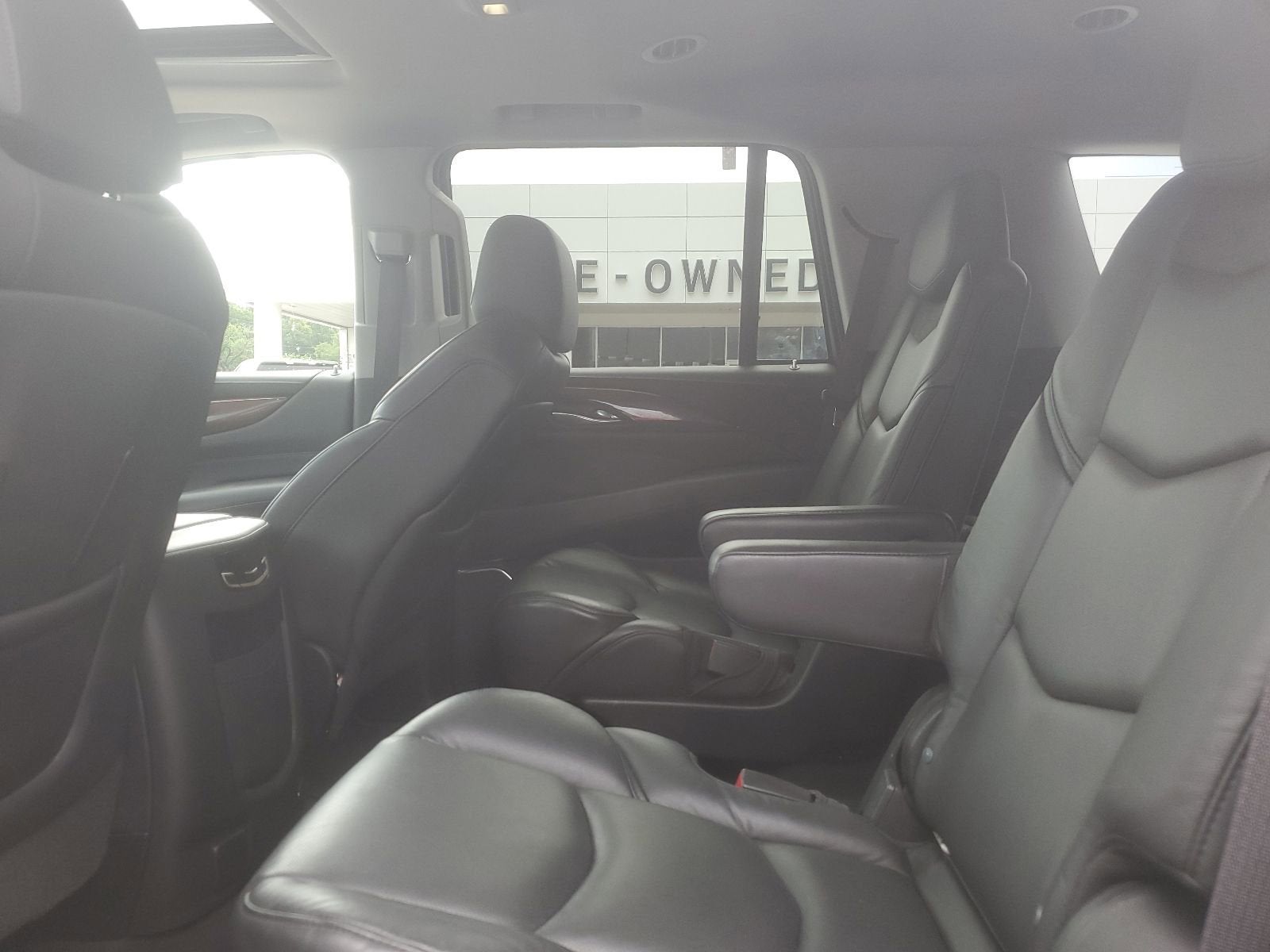 2019 Cadillac Escalade Luxury