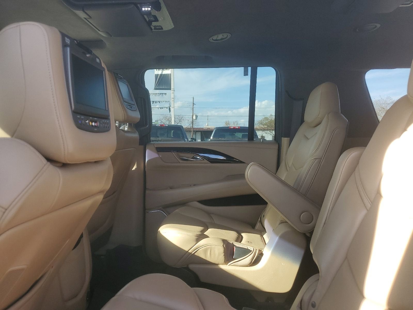 2018 Cadillac Escalade ESV Platinum