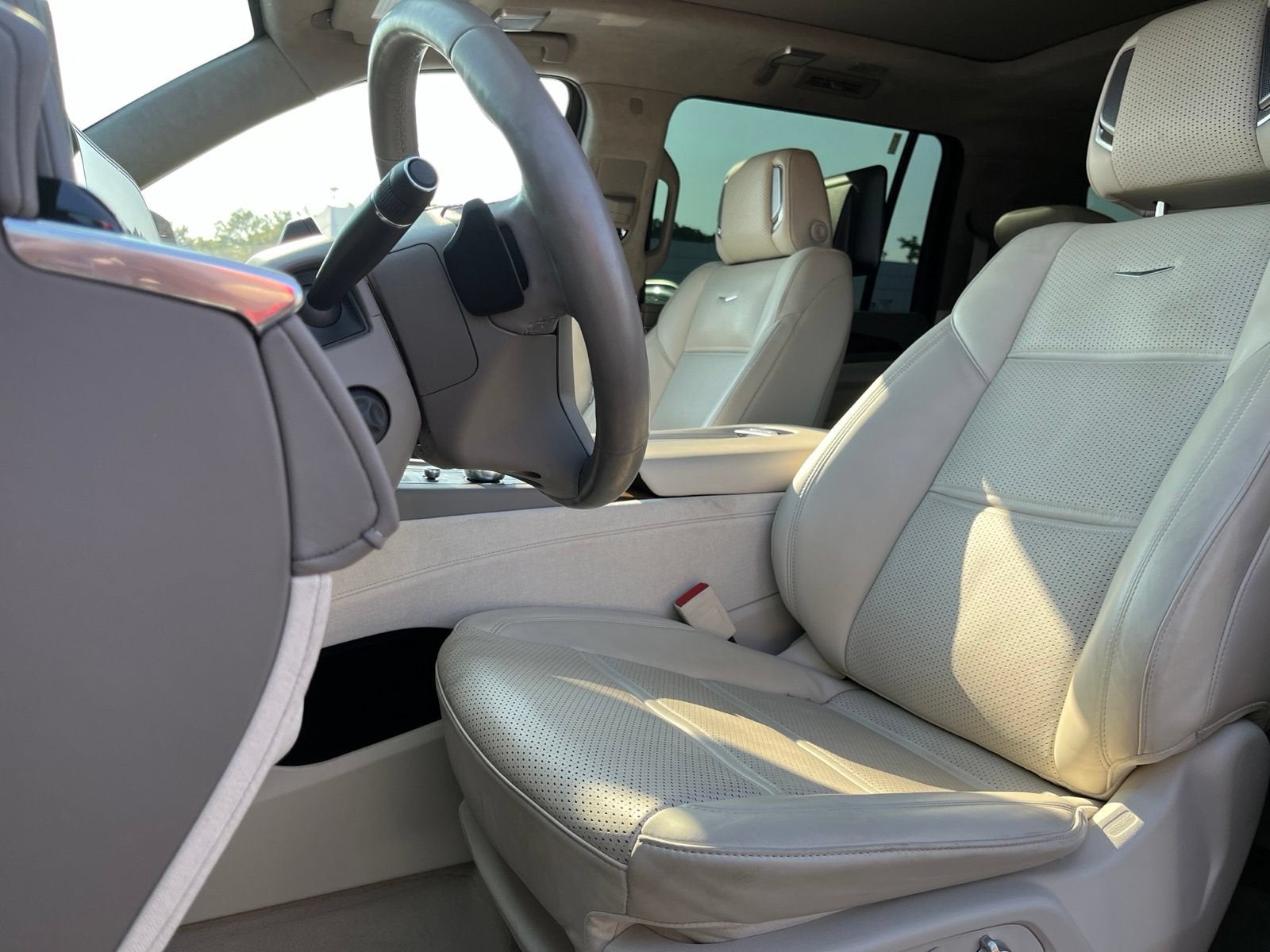 2023 Cadillac Escalade ESV Sport Platinum
