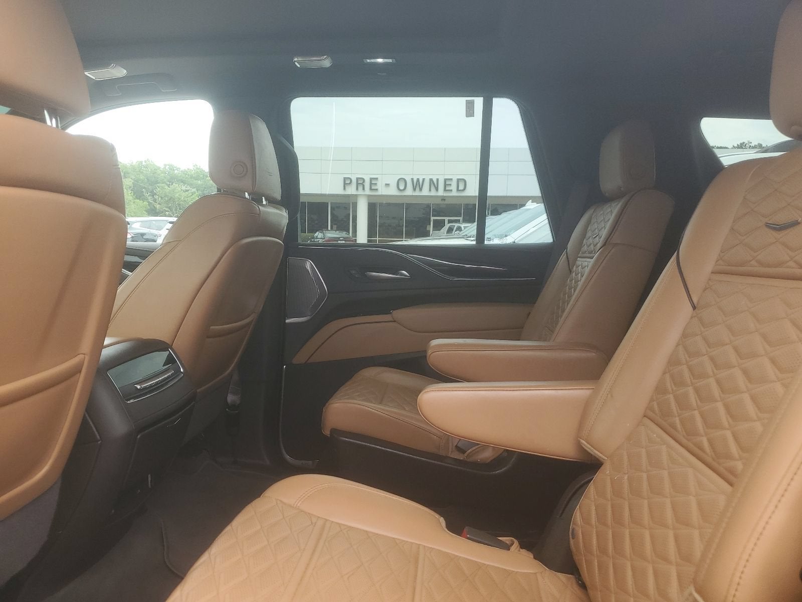 2022 Cadillac Escalade Sport