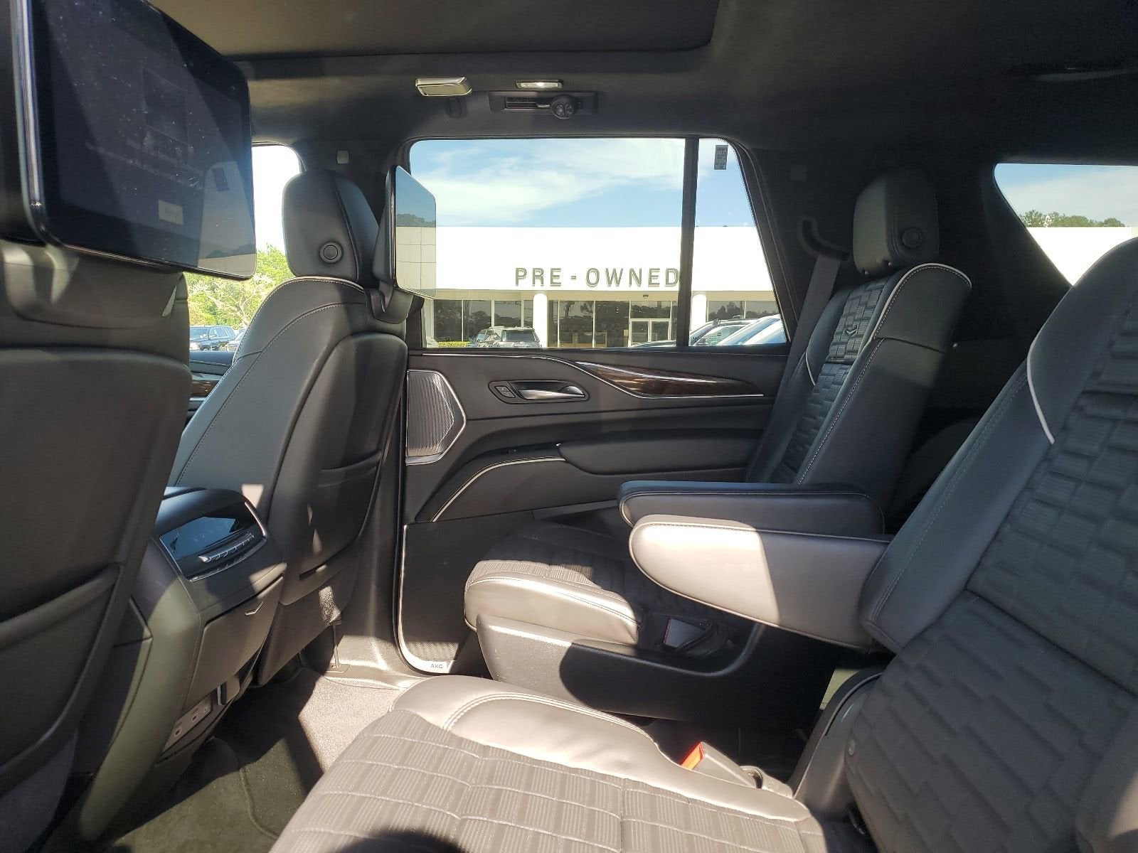 2022 Cadillac Escalade Sport Platinum