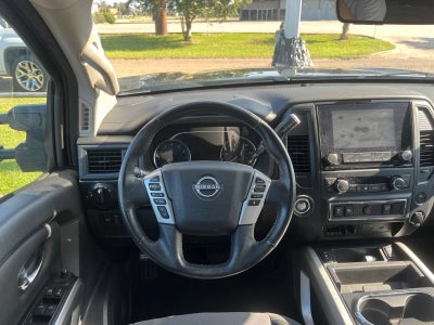2023 Nissan TITAN Crew Cab SV 4x2