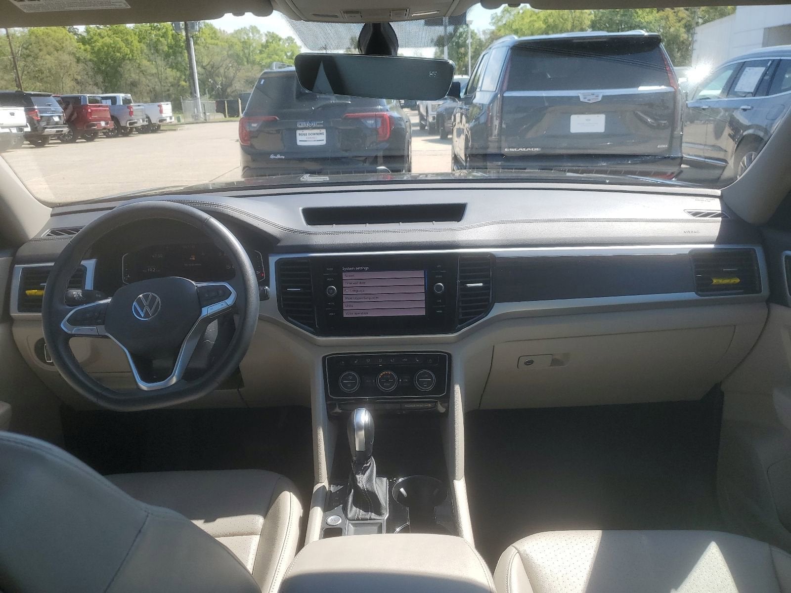 2022 Volkswagen Atlas 3.6L V6 SE w/Technology