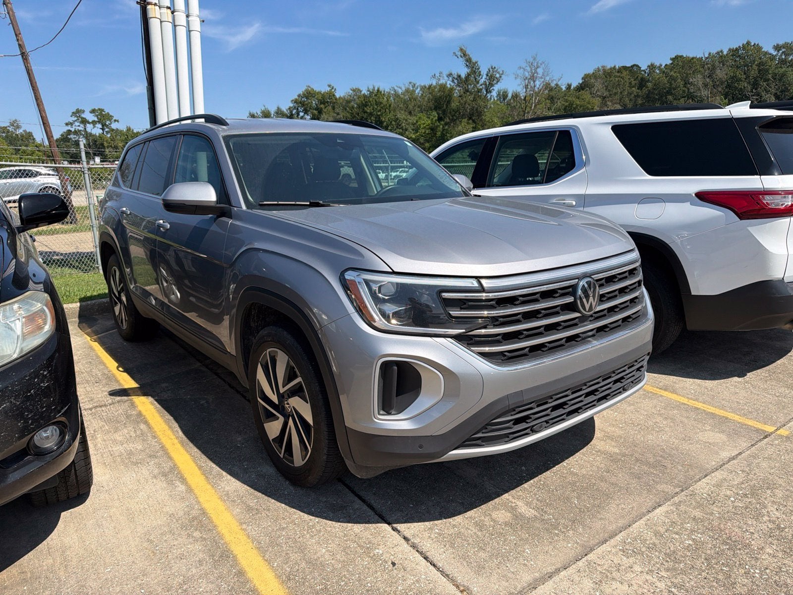 2025 Volkswagen Atlas 2.0T SE w/Technology
