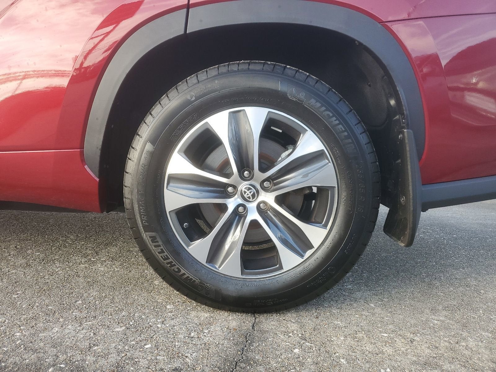 2023 Toyota Highlander L