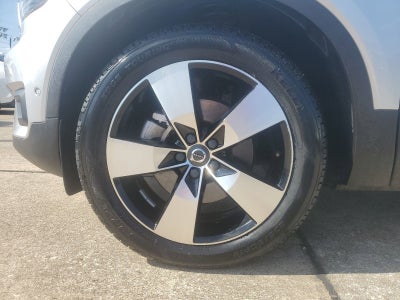 2019 Volvo XC40 Momentum