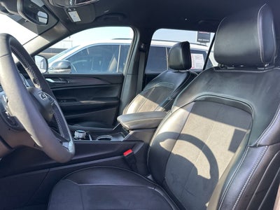2024 Jeep Grand Cherokee L Altitude 4x4