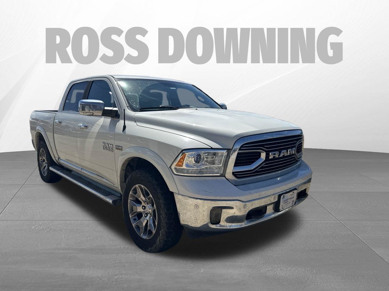 2017 RAM 1500 Limited Crew Cab 4x4 5'7" Box