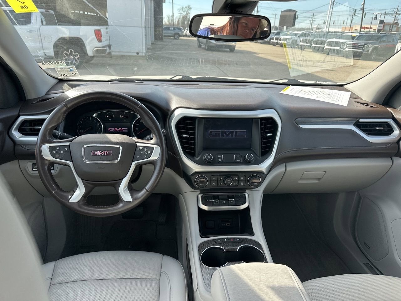 2021 GMC Acadia SLT