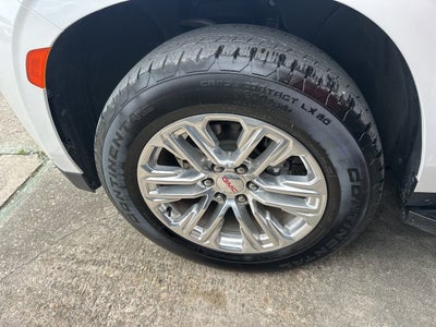 2022 GMC Yukon XL SLT