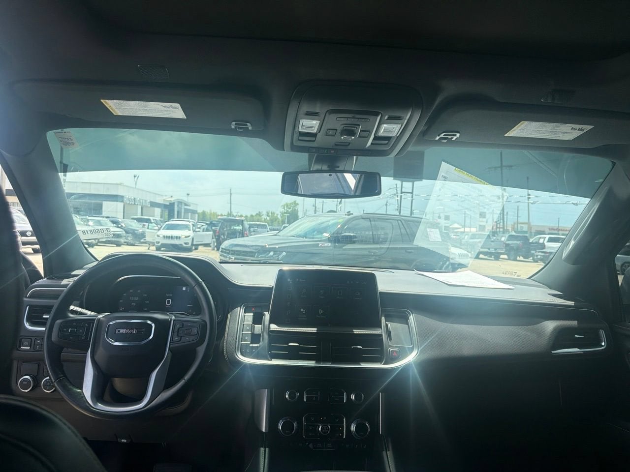 2022 GMC Yukon XL SLT
