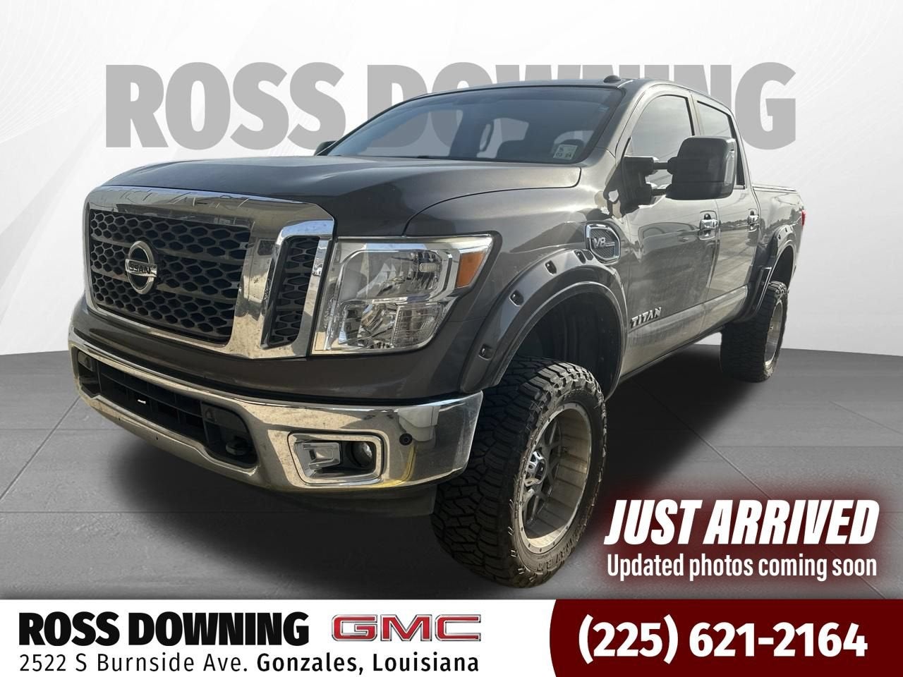 2017 Nissan Titan SV