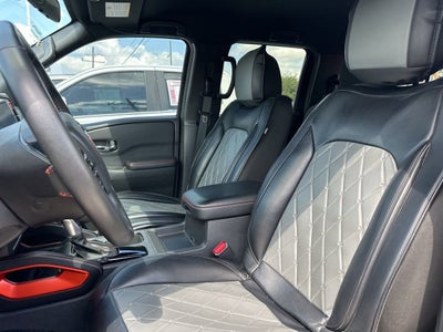 2025 Nissan Frontier Crew Cab PRO-4X 4x4