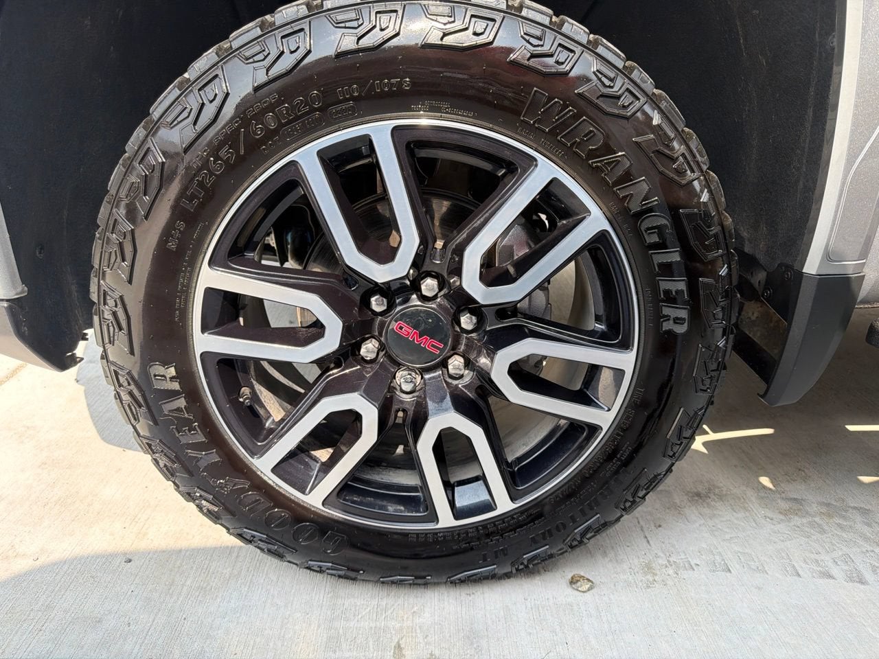 2025 GMC Sierra 1500 AT4