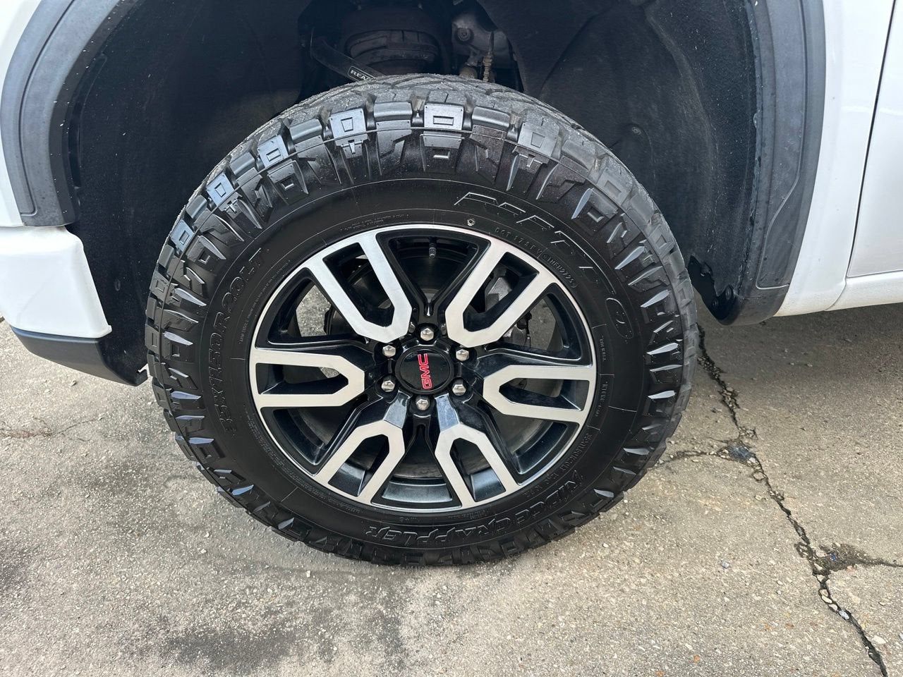 2023 GMC Sierra 1500 AT4