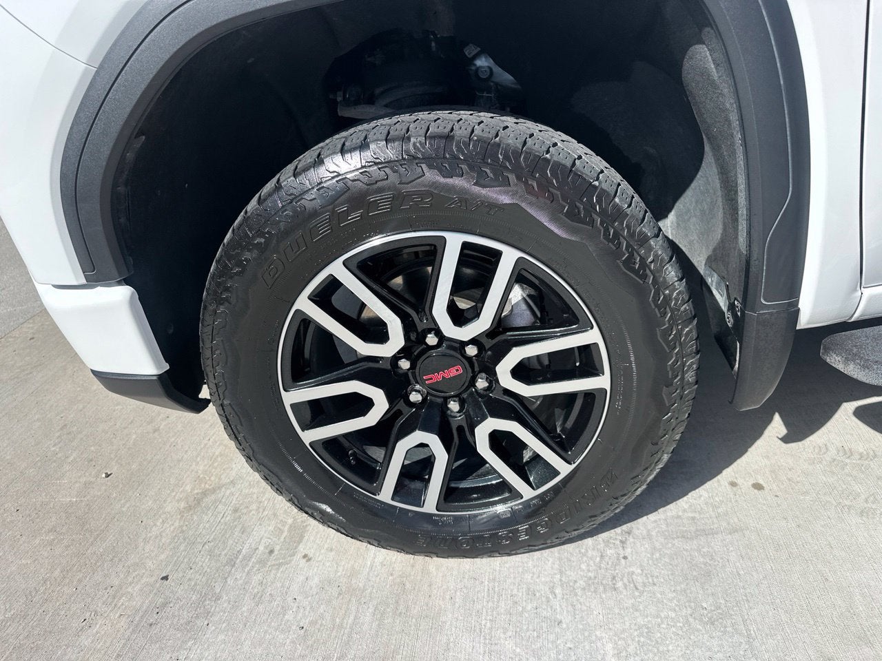 2024 GMC Sierra 1500 AT4
