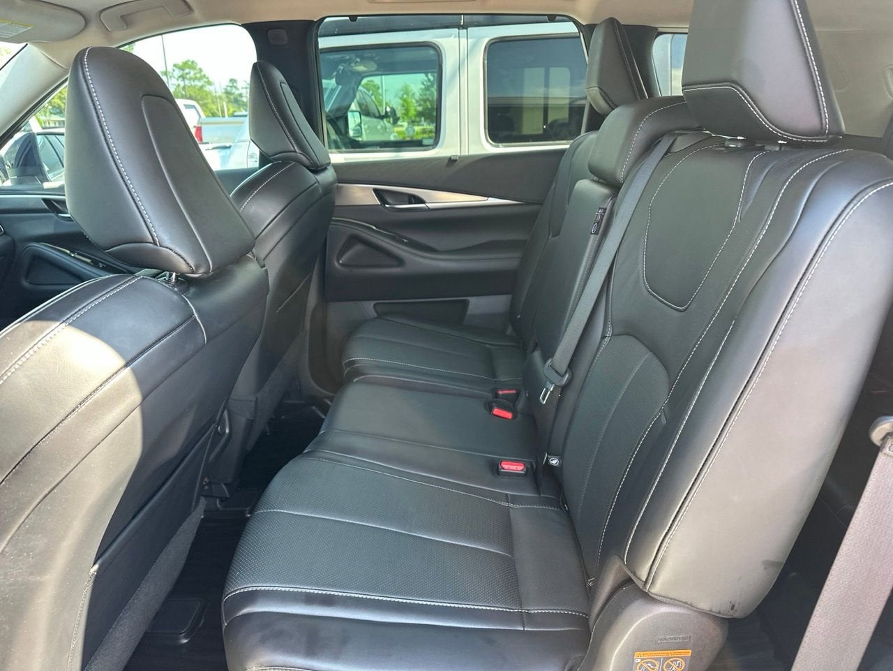 2023 INFINITI QX60 LUXE AWD