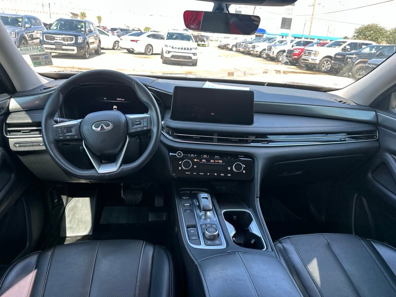 2023 INFINITI QX60 LUXE AWD