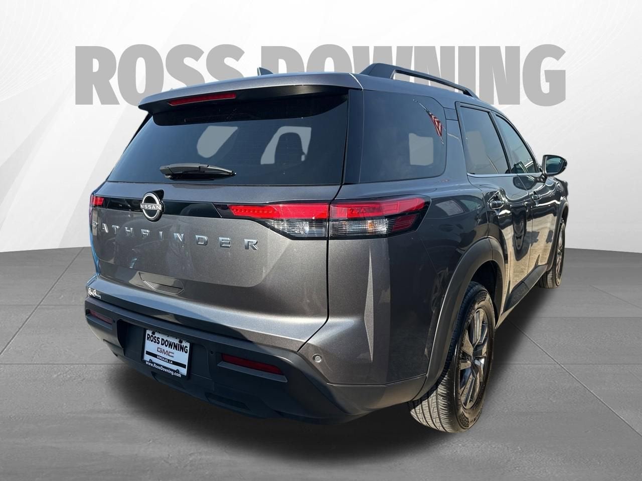 2025 Nissan Pathfinder SV FWD
