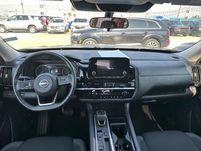 2025 Nissan Pathfinder SV FWD