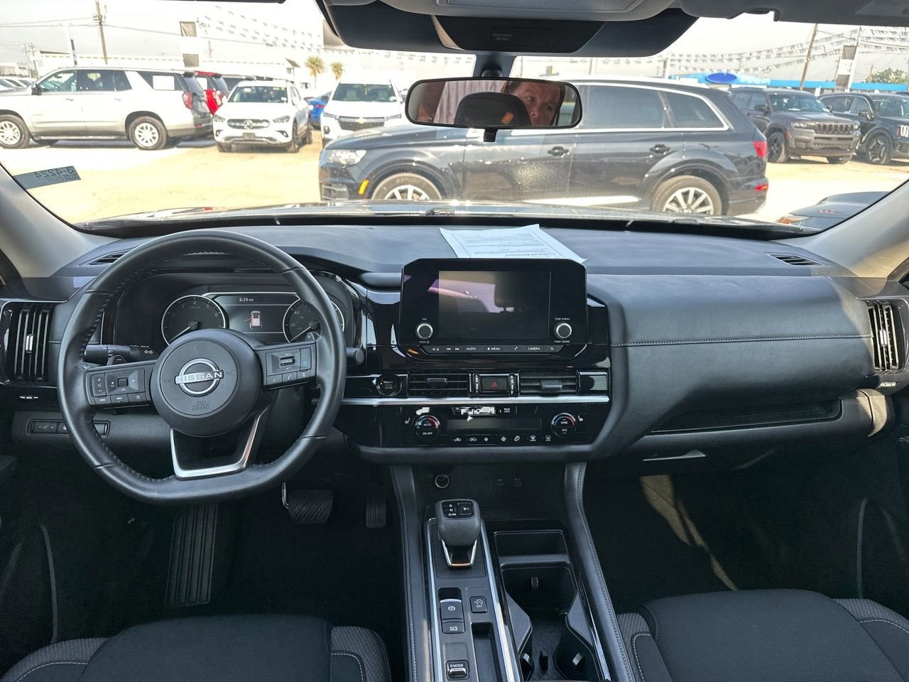 2025 Nissan Pathfinder SV FWD