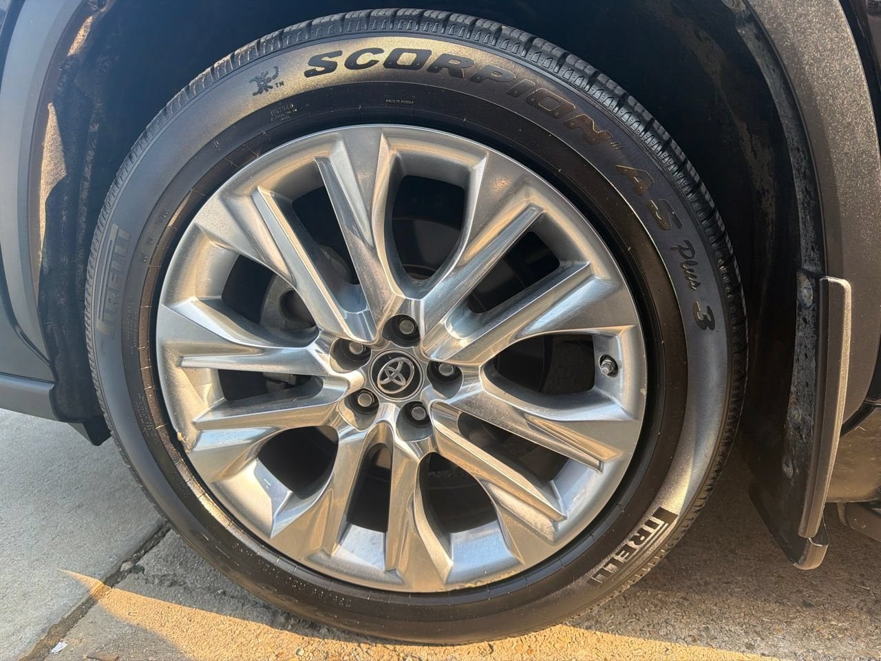 2021 Toyota Highlander Limited