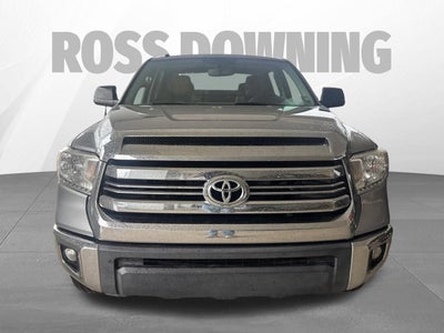 2017 Toyota Tundra SR5 5.7L V8