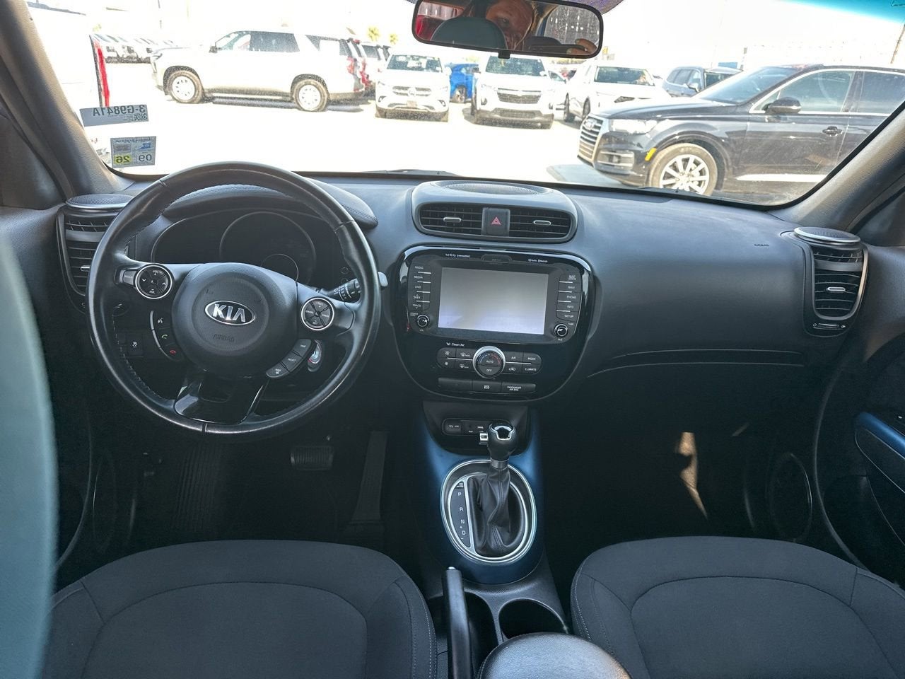 2015 Kia Soul +