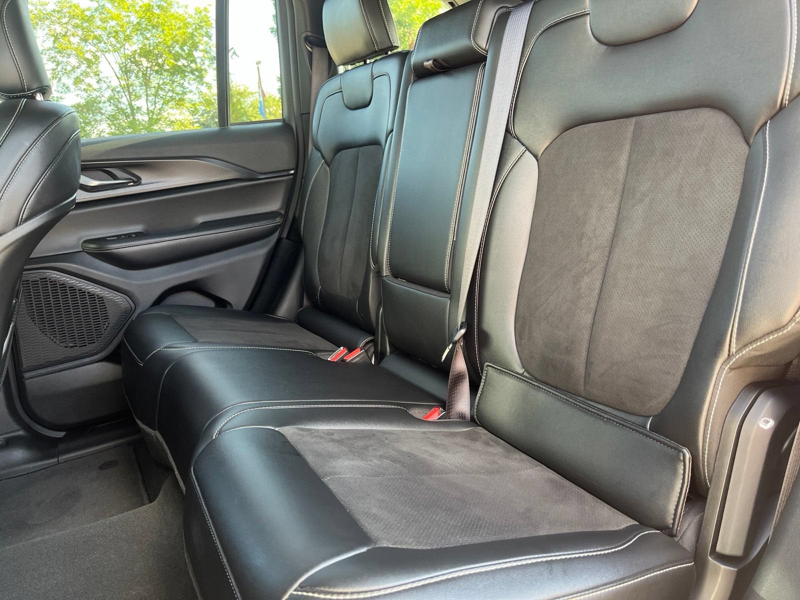 2025 Jeep Grand Cherokee Altitude X 4x2