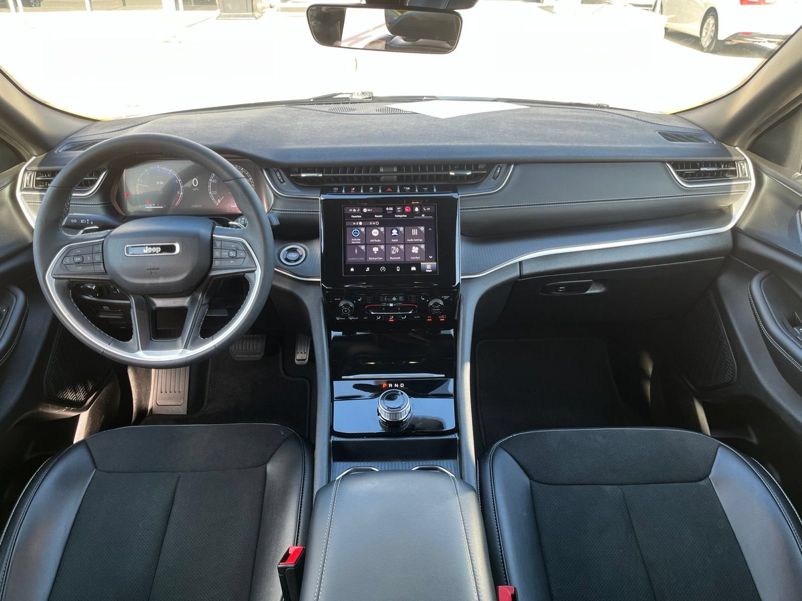 2025 Jeep Grand Cherokee Altitude X 4x2