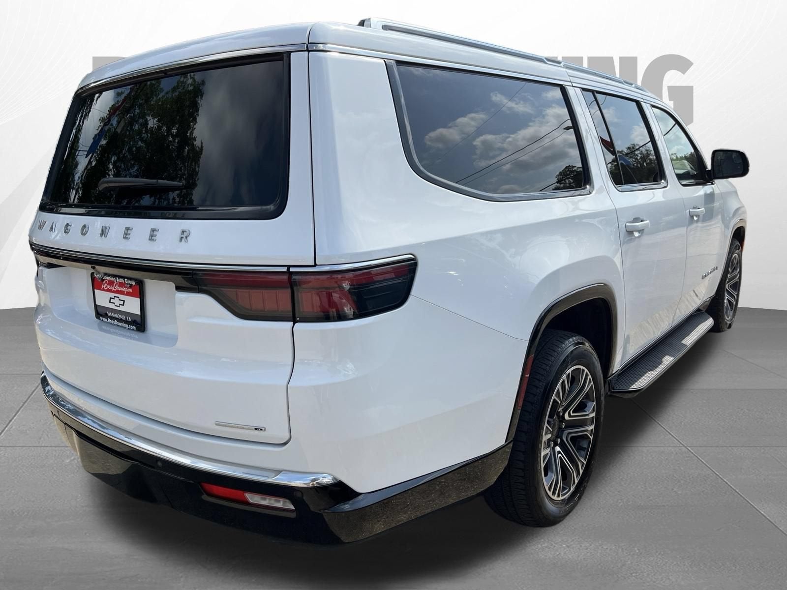 2024 Jeep Wagoneer L Series II 4x2