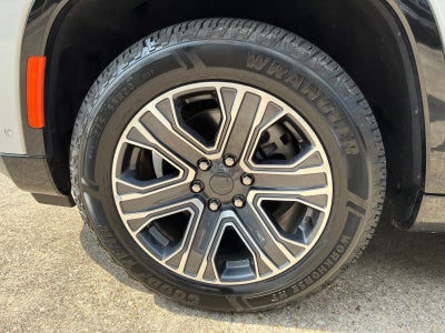2024 Jeep Wagoneer L Series II 4x2