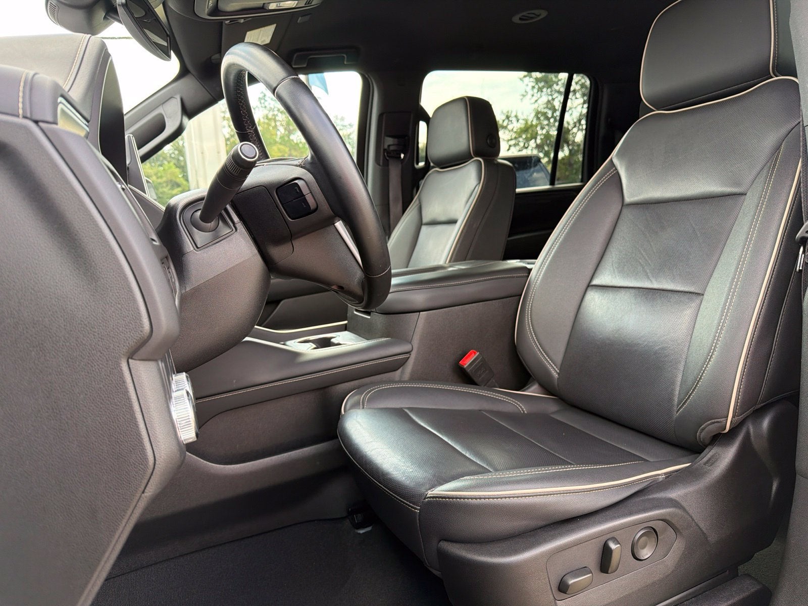 2024 GMC Yukon XL SLT