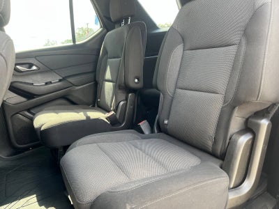 2022 Chevrolet Traverse LT Cloth