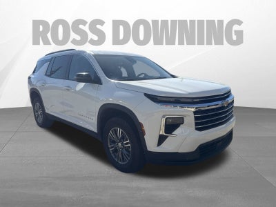 2025 Chevrolet Traverse LT
