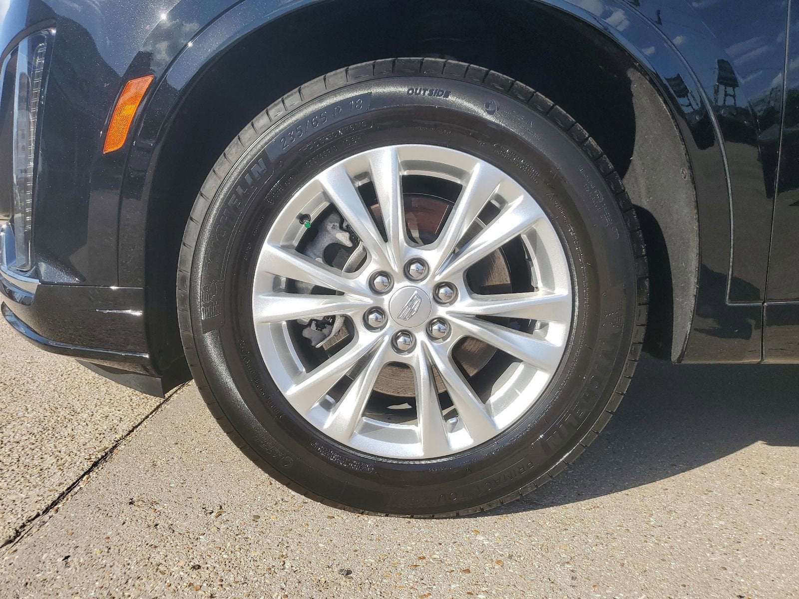 2024 Cadillac XT6 Luxury