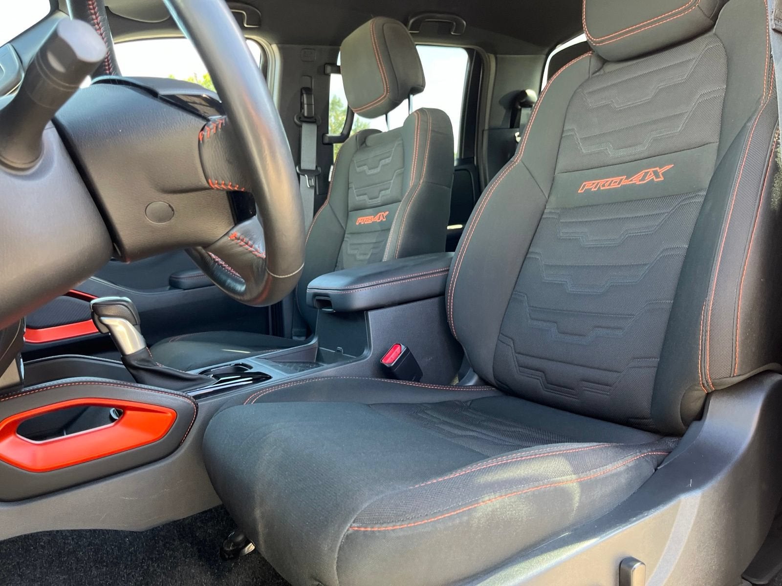 2024 Nissan Frontier Crew Cab PRO-4X 4x4
