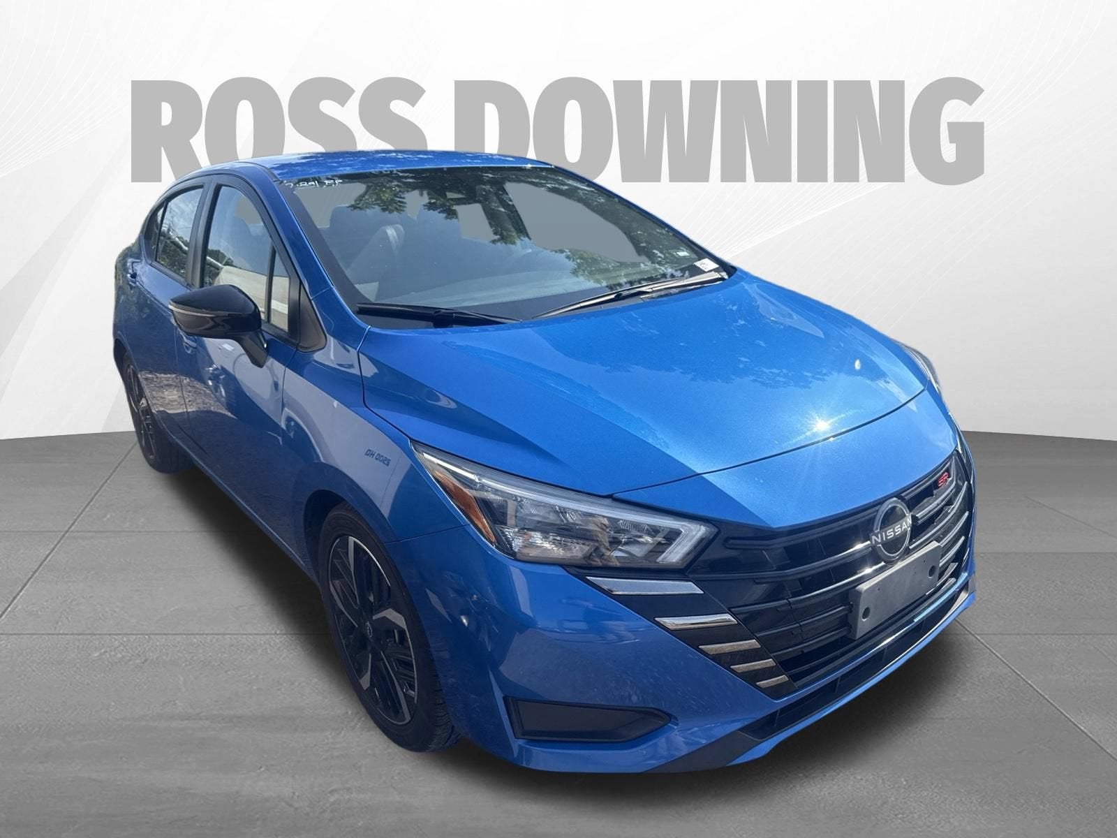 2024 Nissan Versa SR