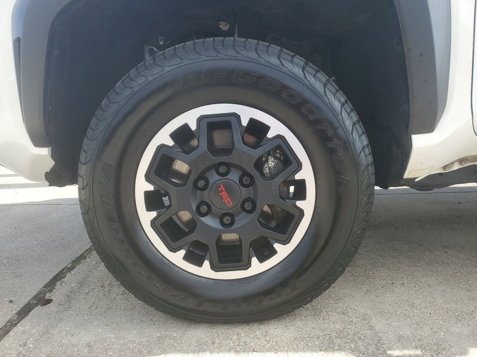 2024 Toyota Tacoma 4WD SR5