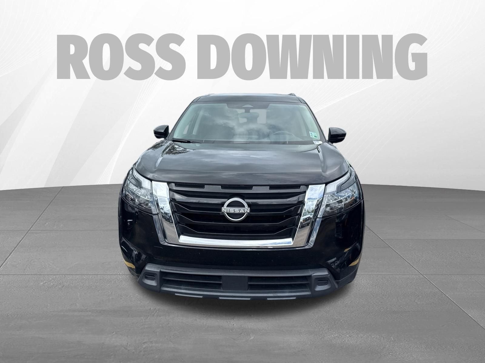 2023 Nissan Pathfinder SV