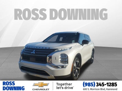 2023 Mitsubishi Outlander SE