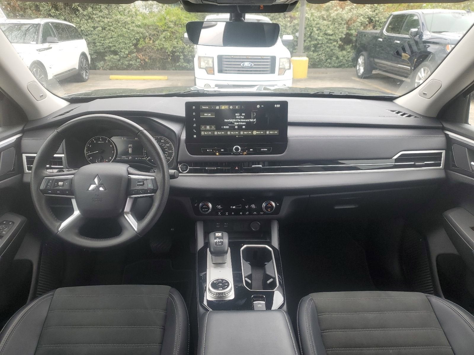 2025 Mitsubishi Outlander SE